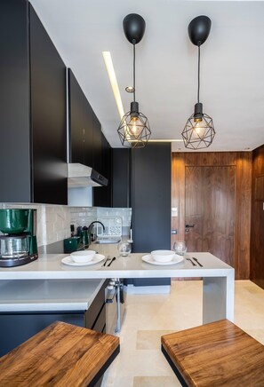 Private kitchen - Cosy appartement Central, Palmier #04 (Casablanca)