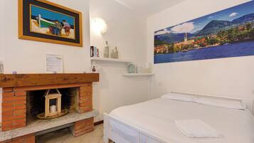 1 camera, Wi-Fi gratuito, lenzuola