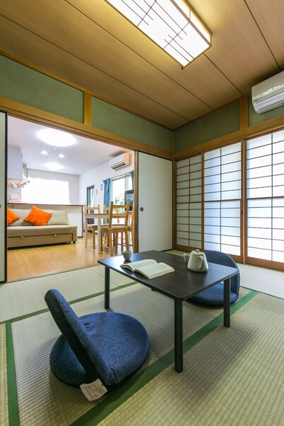 TOKYO HOUSE group/family up to 5 people persons Super Fast 200MbpsWiFi/Long Stay