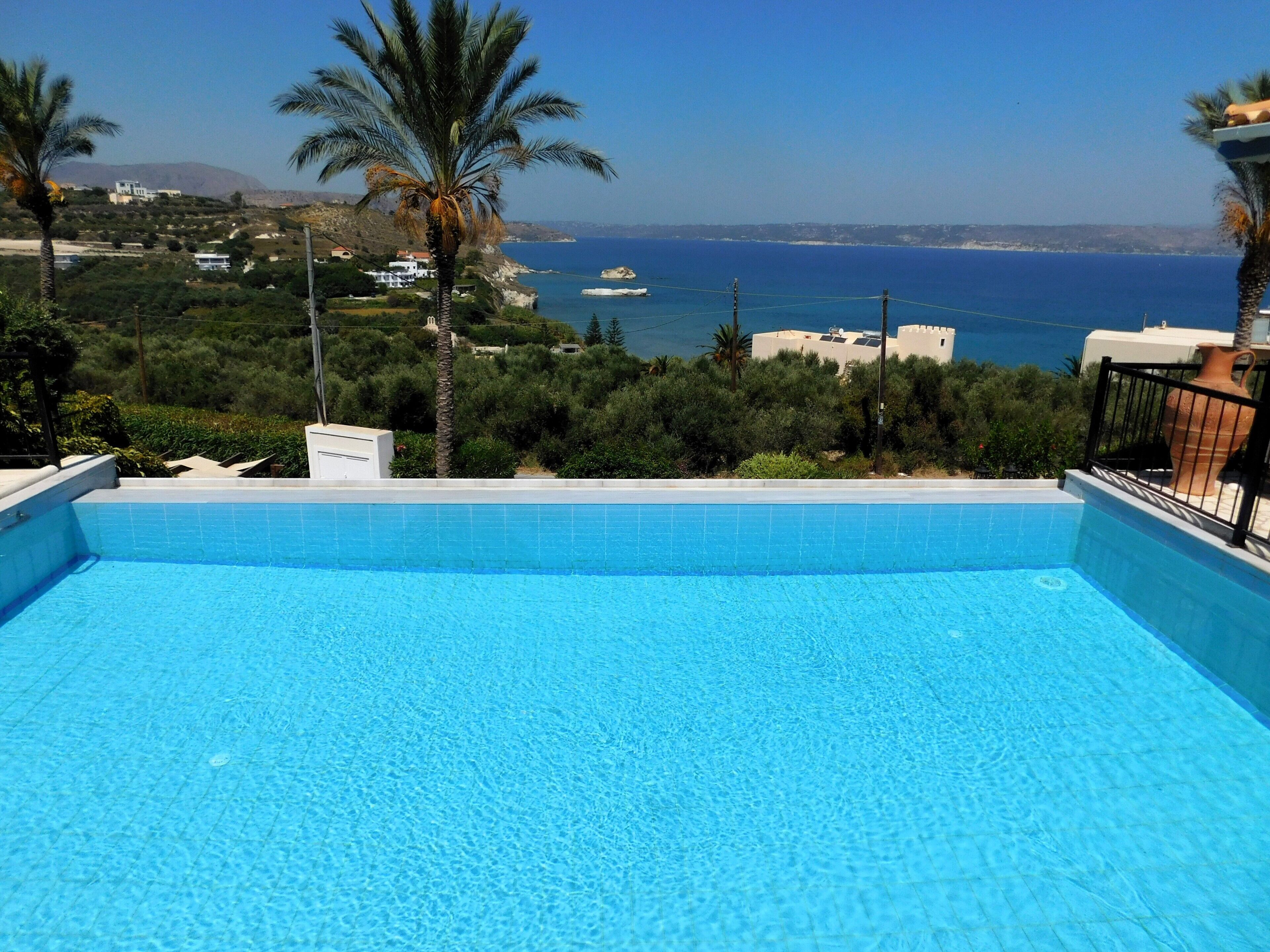 Et oppvarmet basseng