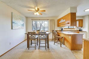 Apartment (2 Bedrooms) | Interior - Downtown Delta Condo ~ 34 Mi to Black Canyon! (Delta)
