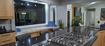 Colony Home for Family Groups - Patio, Workspace