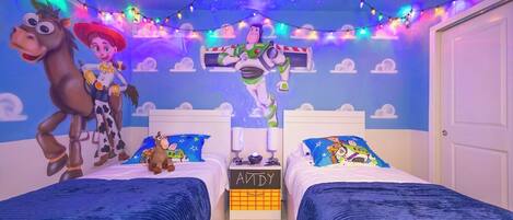 10 bedrooms, iron/ironing board, travel cot, WiFi