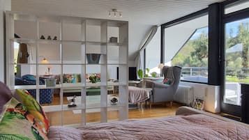 1 bedroom, free WiFi, bed sheets