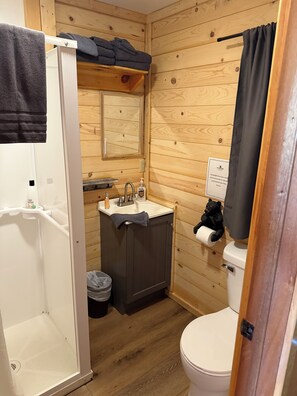 Hair dryer, towels - Ruth Lake Resort Cabin # 4 (Spurr Township)