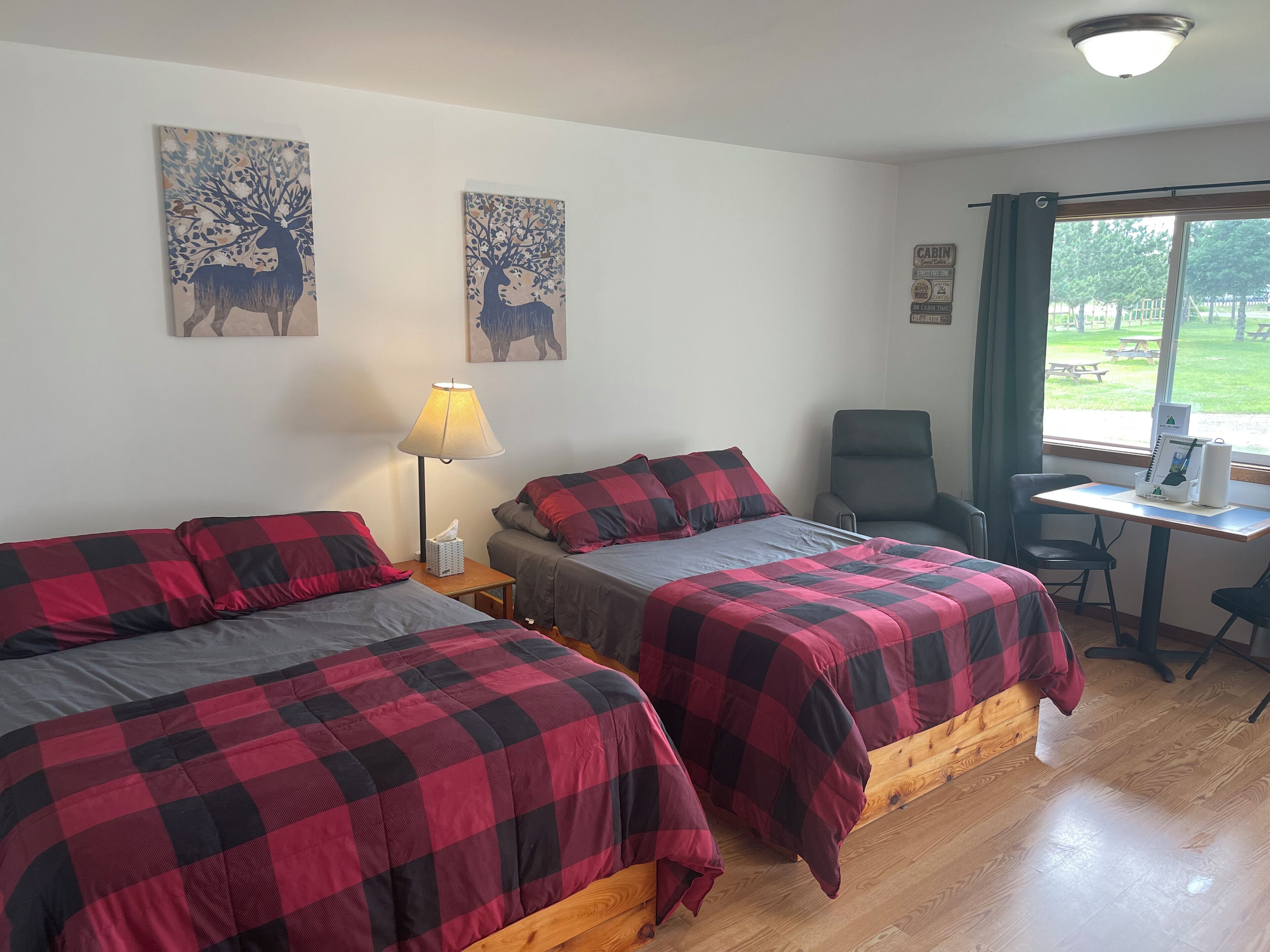 1 chambre, fer et planche à repasser, Wi-Fi, draps fournis