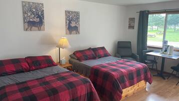 1 chambre, fer et planche Ă repasser, Wi-Fi, draps fournis