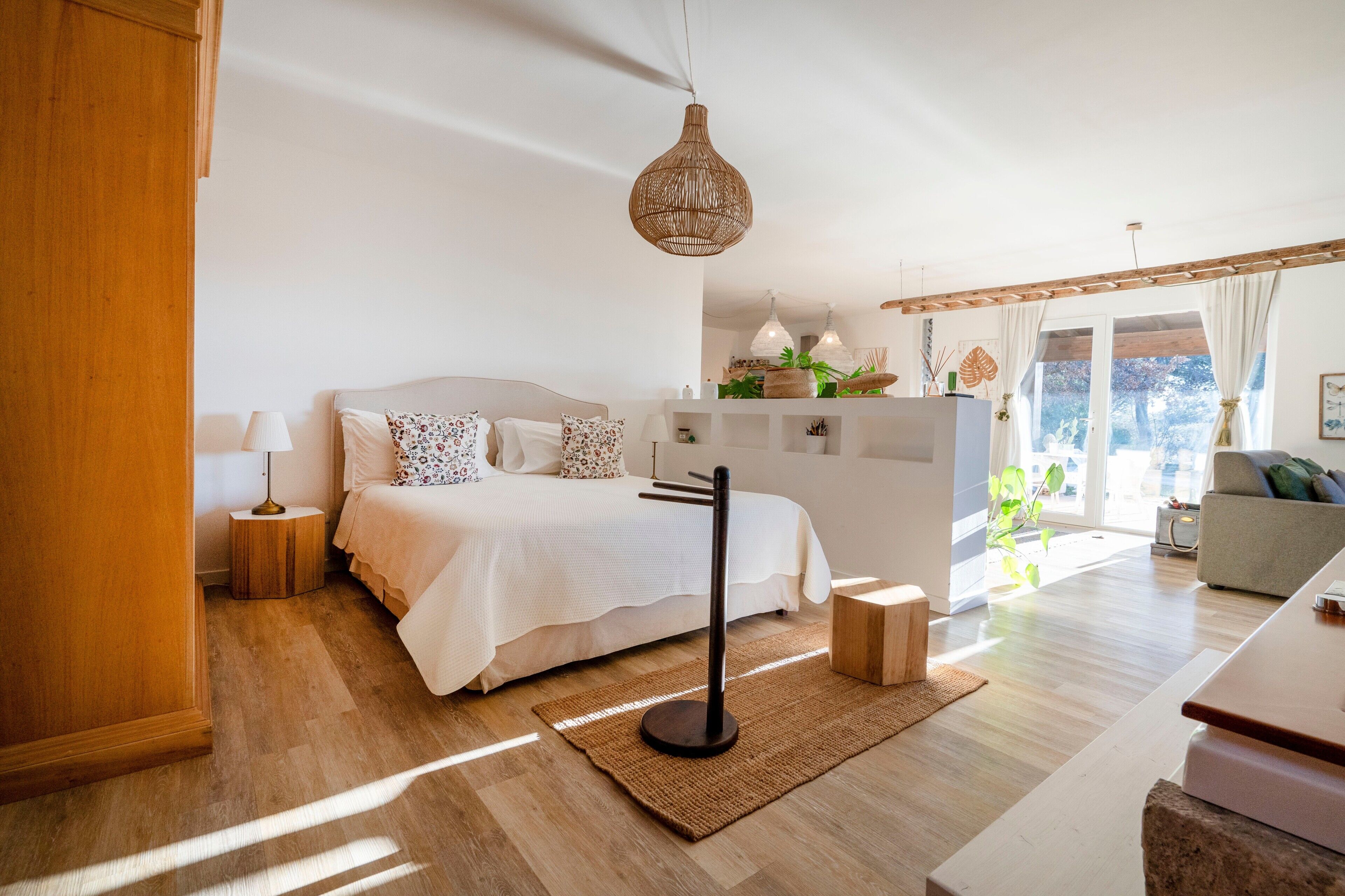 4 chambres, fer et planche à repasser, Wi-Fi gratuit, draps fournis