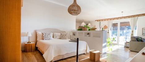 4 chambres, fer et planche à repasser, Wi-Fi gratuit, draps fournis