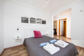 3 Schlafzimmer, Bügeleisen/Bügelbrett, WLAN, Bettwäsche