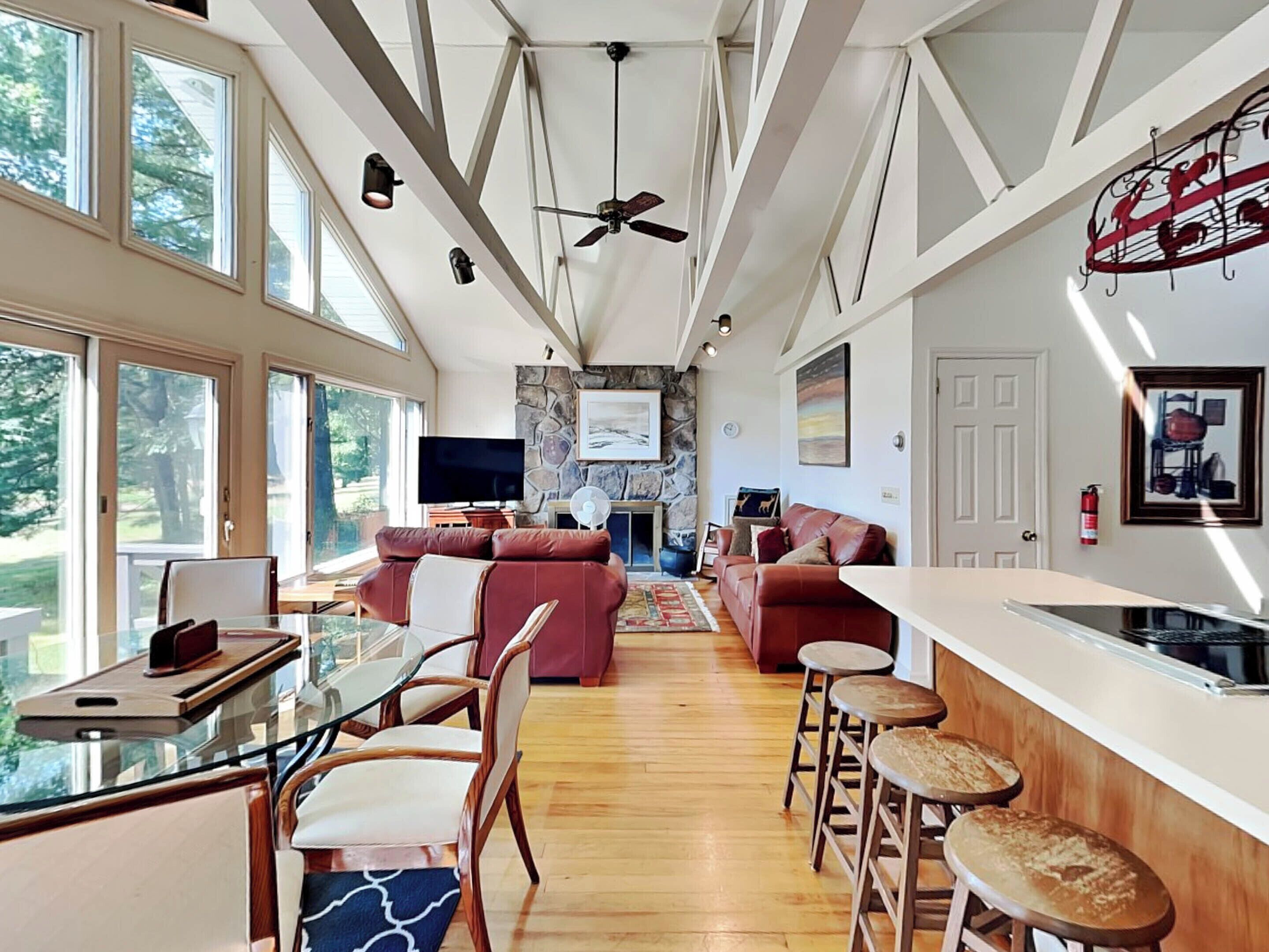 House (4 Bedrooms) | Property amenity