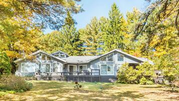 House (4 Bedrooms) | Property amenity