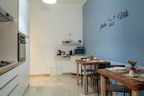 32-inch Smart TV with digital channels, streaming services - DolceVita (Messina)