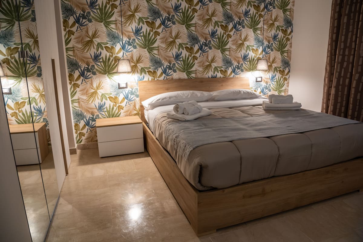 Business tweepersoonskamer | Italiaanse Frette-lakens, luxe beddengoed, donzen dekbedden