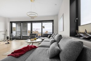 Living area - Moderne Leilighet med 3 Soverom og Sjøutsikt @ Oslo Barcode (Oslo)