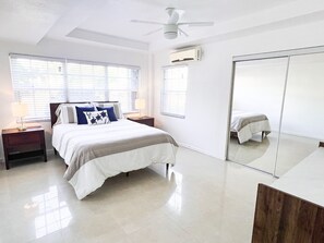 2 chambres, fer et planche à repasser, Wi-Fi gratuit, draps fournis