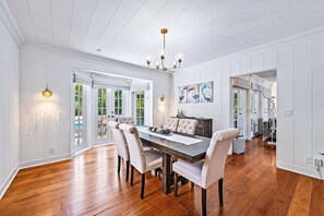 Dining - Pet Friendly | Mar-A-Lago & Downtown Nearby (West Palm Beach)