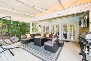 Property grounds - Pet Friendly | Mar-A-Lago & Downtown Nearby (West Palm Beach)