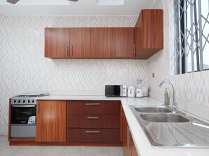 Micro-ondas, fogão, cooktop