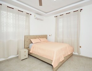 2 chambres, fer et planche à repasser, accès au Wi-Fi (inclus)