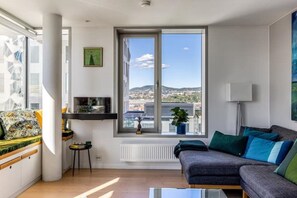 Living area - Moderne Leilighet med 2 Soverom og Sjøutsikt @ Oslo Barcode (Oslo)