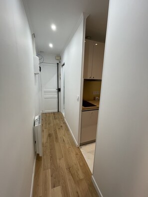 Interior - Cozy Flat in Invalides, center of Paris (Paris)