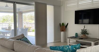 Reelaxing@TheRocks - sensational brand new modern home