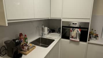 Fridge, oven, dishwasher, electric kettle