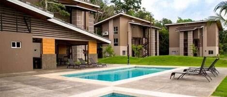 Alberca al aire libre