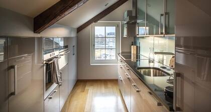 Lake Side Location Bellevue