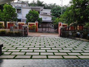 Jardines del alojamiento