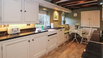 Fridge, dishwasher, electric kettle, toaster