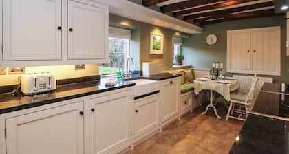 Dale View Cottage