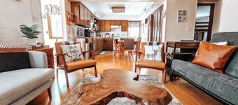 The Cozy Getaway Cabin w/Hot Tub-Sauna-WiFi on ATV trails near Lake Arbutus