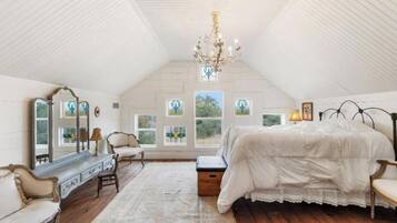 4 Schlafzimmer, Reisekinderbett, WLAN, Bettwäsche