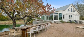 Round Top entertainer's oasis w/POOL, Pond & more!