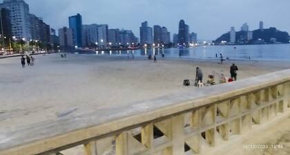 Apartamento pé na Areia 1 Quarto Gonzaguinha SV