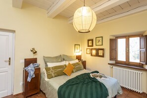 6 chambres, bureau, fer et planche à repasser, Wi-Fi