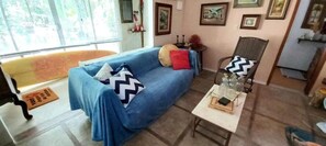 House, 2 Bedrooms, Patio, Garden View | Living room - Recanto da Restinga, Townhouse Between the sea and the Lagoon (Arraial do Cabo)