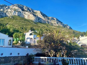 Property grounds - Casa Marymon, Scenic Ocean and Mountain Views, Tranquility, Private Pool! (Dénia)