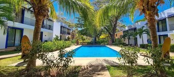 Cute 2bdrm Condo - Across from the beach