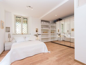 1 bedroom, iron/ironing board, travel crib, free WiFi