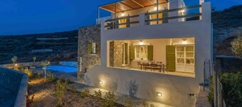 Stelios-Korina Villa with Pool an Stunning View Posidonia Syros Cyclades Greece