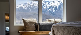 Mountain Green Snowbasin Getaway R5049|Ski Retreat