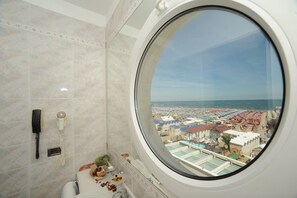 Chambre Deluxe Double ou avec lits jumeaux | Salle de bain