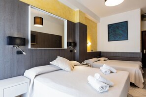 Classic Quadruple Room | In-room safe, soundproofing, free WiFi
