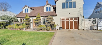 Cozy Levittown Apartment: Full Kitchen + Smart TV!