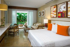 2 bedrooms, iron/ironing board, WiFi, bed sheets - The Grand Bliss @ Vidanta R.Maya/ 24/7 pool access/ Family friendly /Golf course (Riviera Maya)