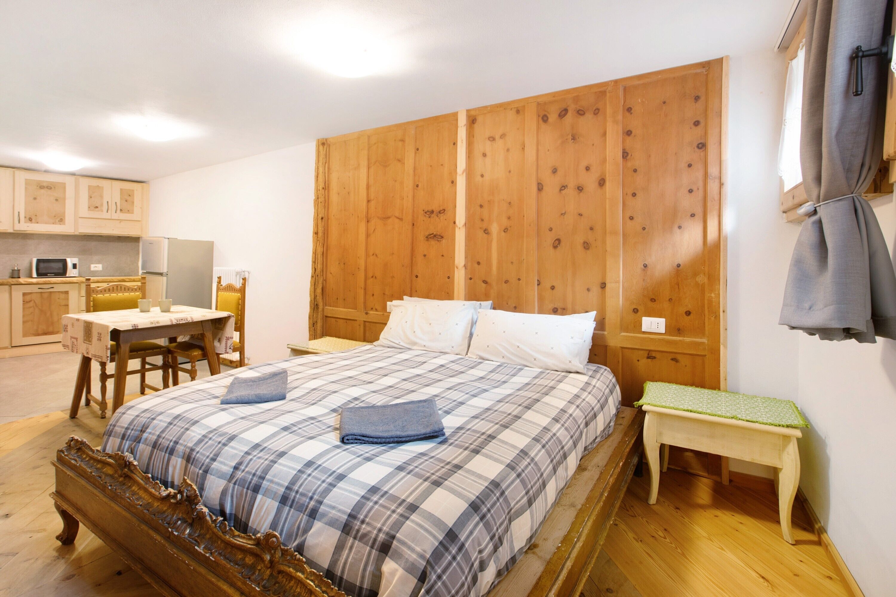 1 bedroom, WiFi (free), bed sheets