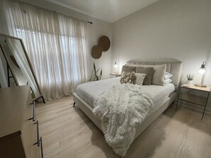 2 chambres, fer et planche à repasser, accès au Wi-Fi (inclus)